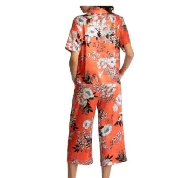 Secret Treasures Satin Pajama Set Size 2X 18/20 Red Floral Print Crop Pant - Picture 2 of 8